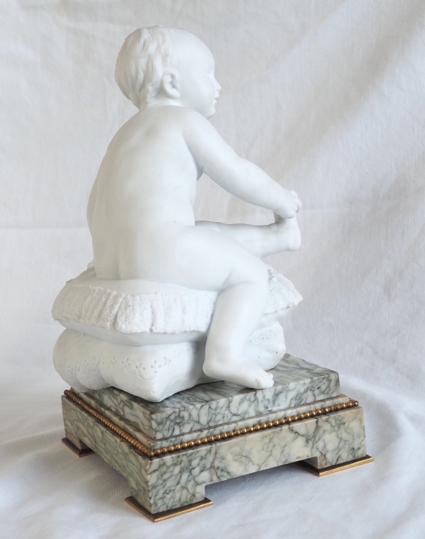 Madame Royale, Marie Thérèse Charlotte de France, l'enfant au coussin en biscuit - souvenir Royaliste