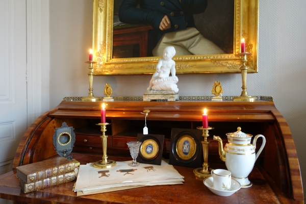 Marie Therese Charlotte de France, biscuit sculpture of French Princess as a child