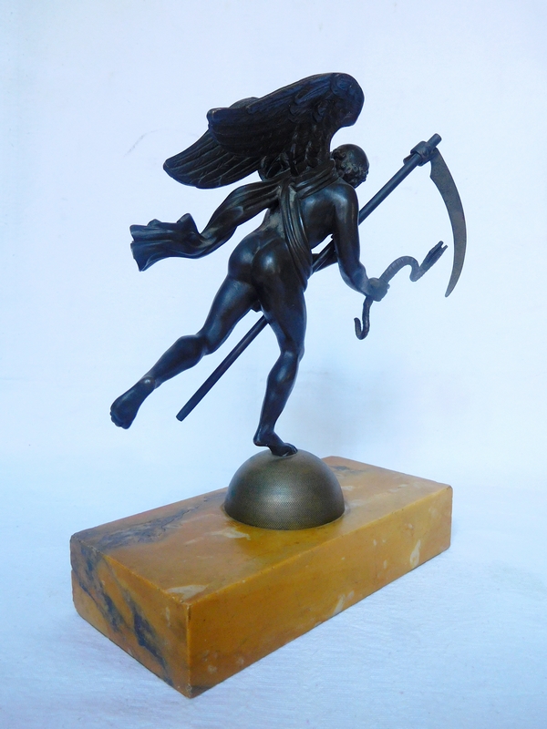 Time flying by (Chronos), allegoric bronze sculpture set on a marble base, early 19th century