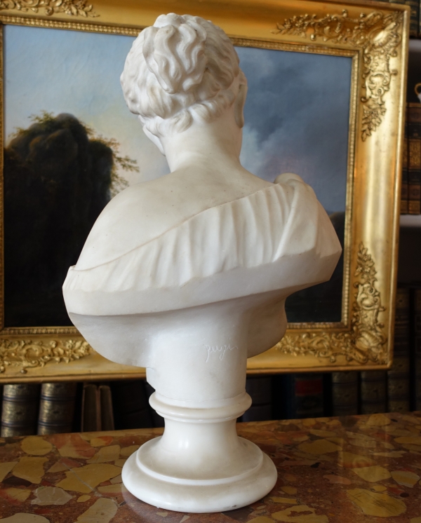Neoclassical sculpted Carrara marble bust : woman dressed in the antique way - 47.5cm