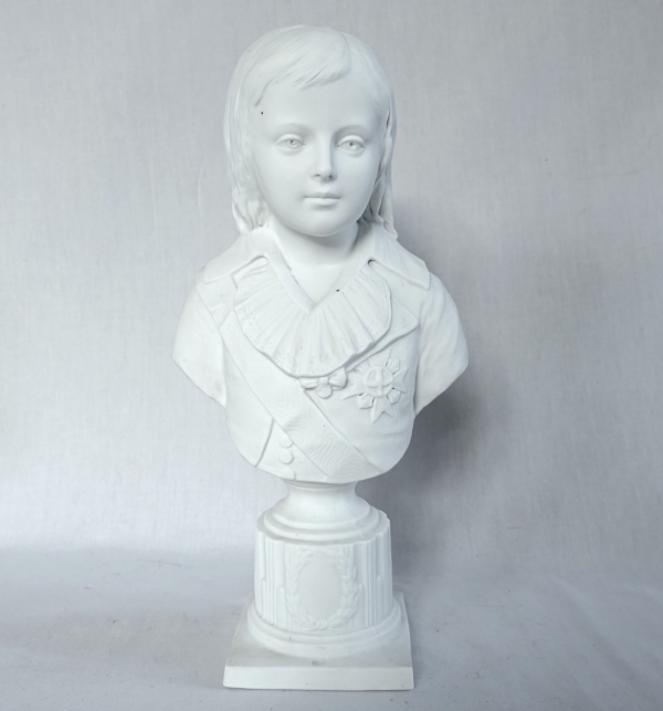 Tall biscuit bust featuring prince Louis XVII - 32cm