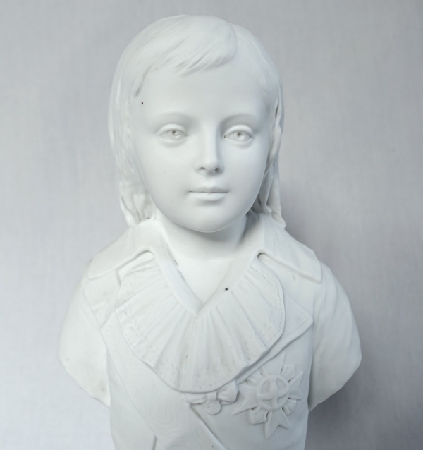 Tall biscuit bust featuring prince Louis XVII - 32cm