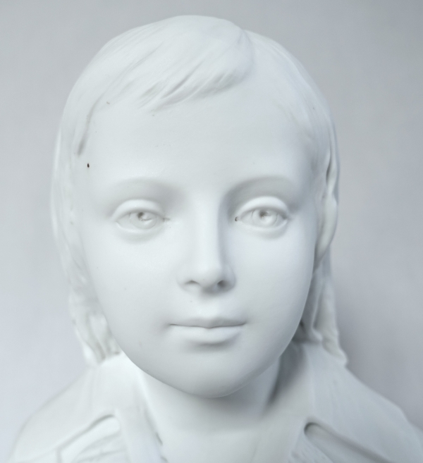 Tall biscuit bust featuring prince Louis XVII - 32cm