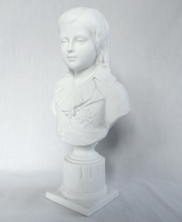 Tall biscuit bust featuring prince Louis XVII - 32cm