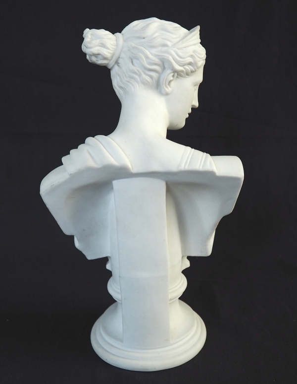 Bust of Diane de Versailles, neoclassical 19th century Paris porcelain biscuit - 28.3cm