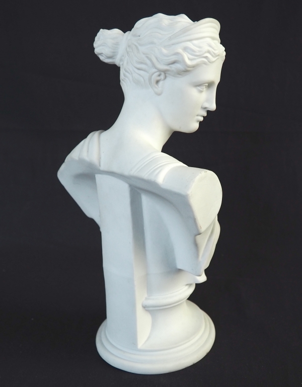 Bust of Diane de Versailles, neoclassical 19th century Paris porcelain biscuit - 28.3cm