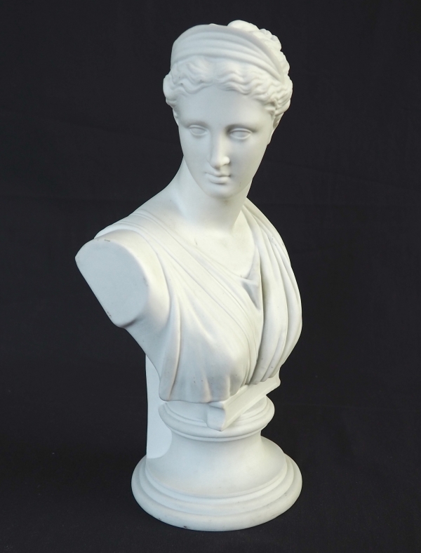 Bust of Diane de Versailles, neoclassical 19th century Paris porcelain biscuit - 28.3cm