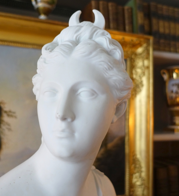 Tall goddess Diana biscuit bust after Houdon, neoclassical decoration