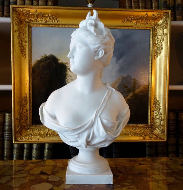 Tall goddess Diana biscuit bust after Houdon, neoclassical decoration
