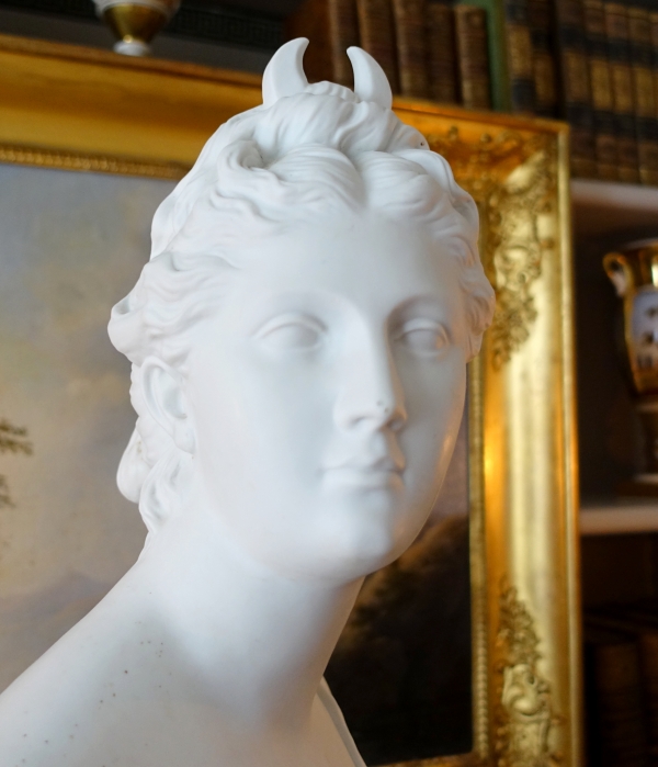 Tall goddess Diana biscuit bust after Houdon, neoclassical decoration