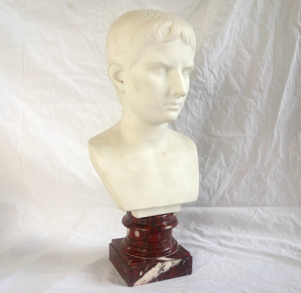 Buste à l'antique de l'empereur Auguste, marbre blanc et griotte - souvenir du grand tour XIXe