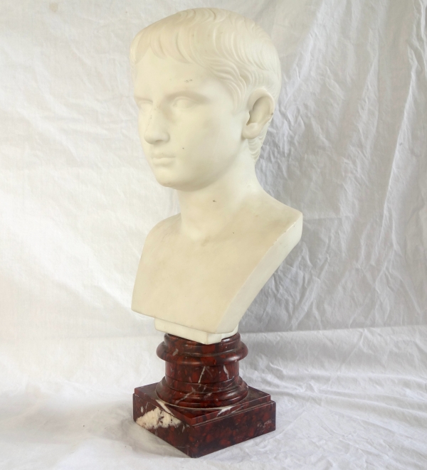 Buste à l'antique de l'empereur Auguste, marbre blanc et griotte - souvenir du grand tour XIXe