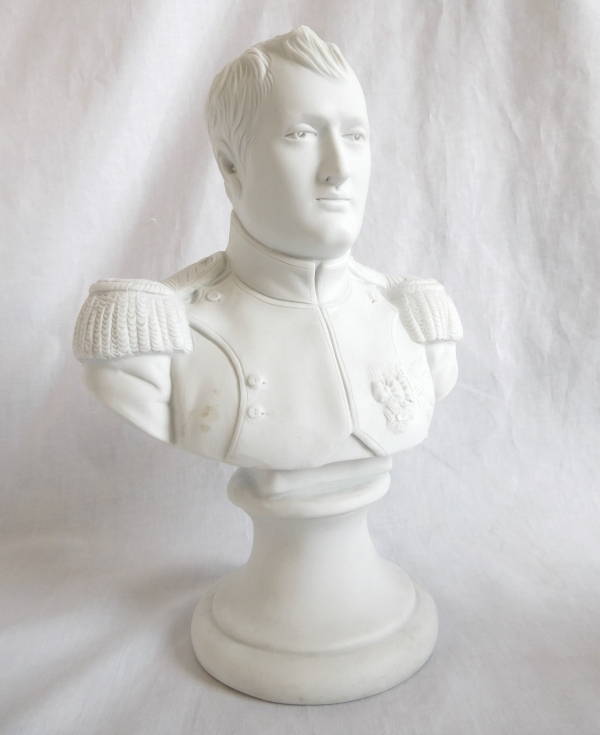 Buste de Napoléon Ier Empereur d'après Canova en biscuit de porcelaine - XIXe siècle