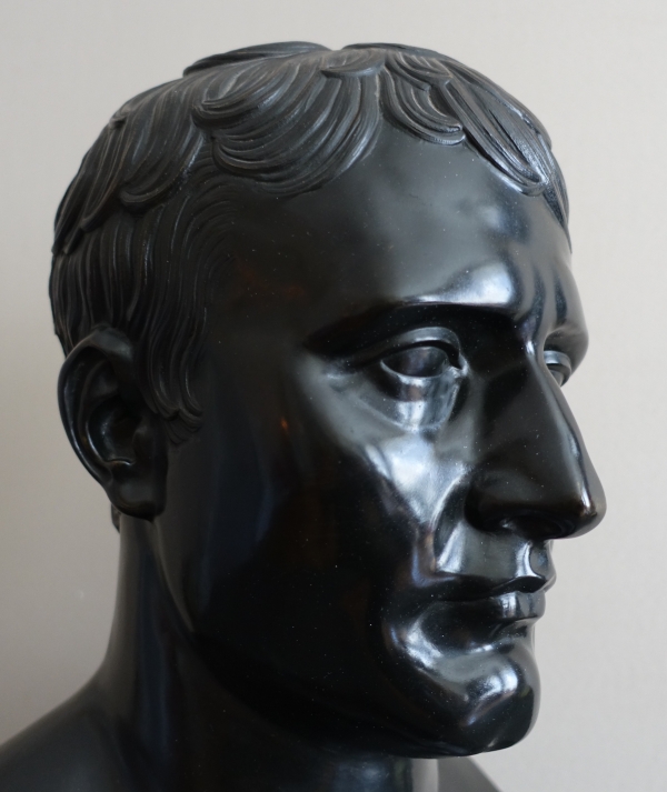 Entourage Denis Chaudet - Buste de Napoléon en Hermes - bronze fonte cire perdue d'époque Empire