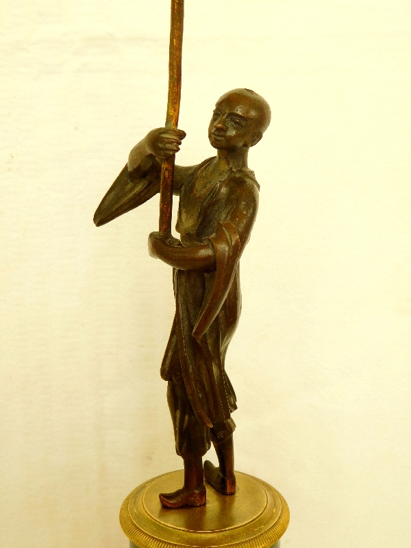 Bronze & marble sculpture, Chinese holding an umbrella, Louis XVI style - aarly 19th century