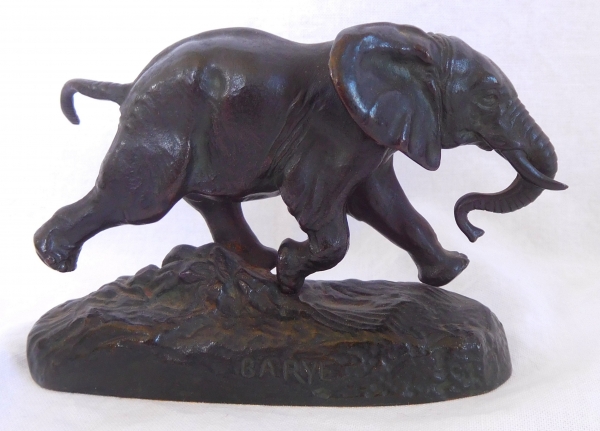 Barye : Senegal elephant running, 19th century bronze sculpture - Barbedienne