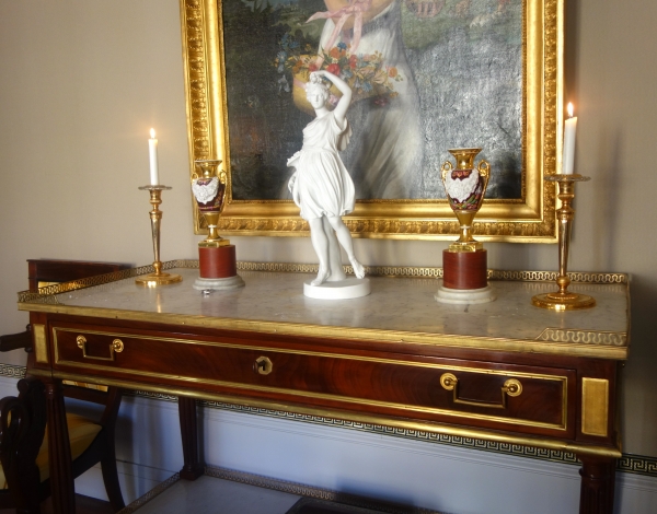 Tall neoclassical biscuit statue featuring Ceres - allegory of summer - 52cm