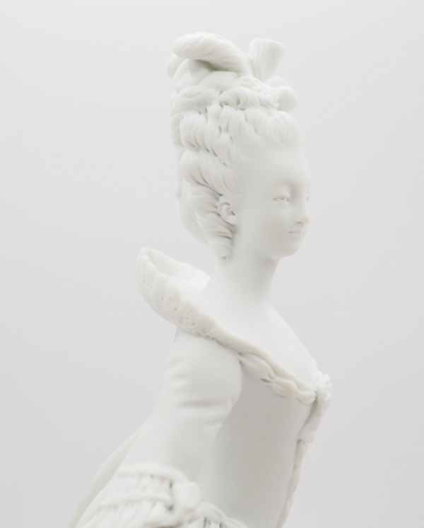 Queen Marie Antoinette statue after Vigee Lebrun's portrait, porcelain biscuit, Sevres Manufacture - signed