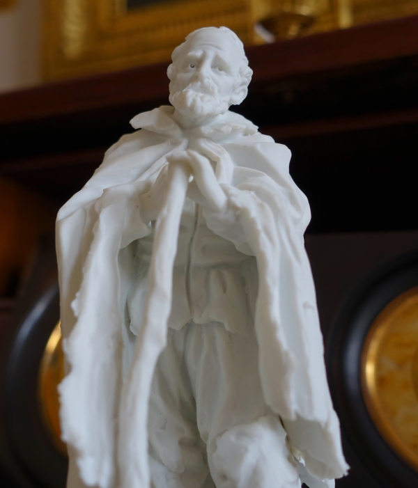 Mendiant ou gueux, statue en biscuit de porcelaine d'après Jacques Callot