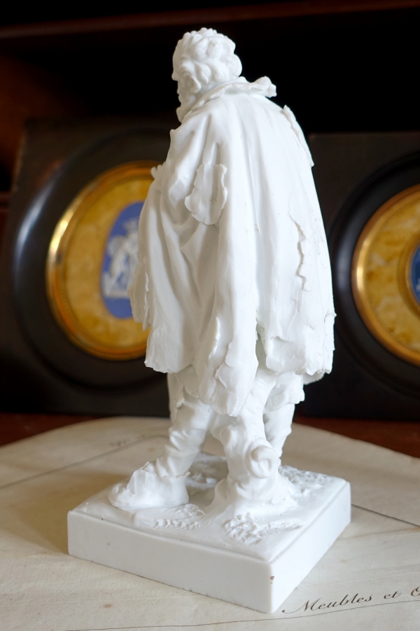 Mendiant ou gueux, statue en biscuit de porcelaine d'après Jacques Callot