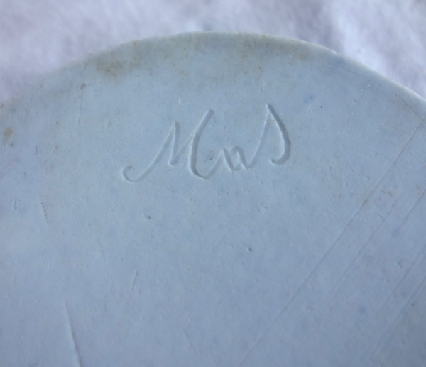 Sevres : miniature portrait of Duc de Bordeaux, biscuit in the manner of Wedgwood