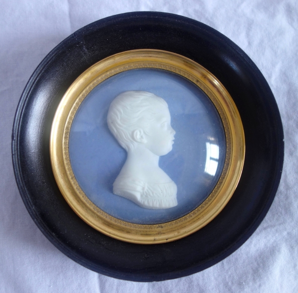 Sevres : miniature portrait of Duc de Bordeaux, biscuit in the manner of Wedgwood