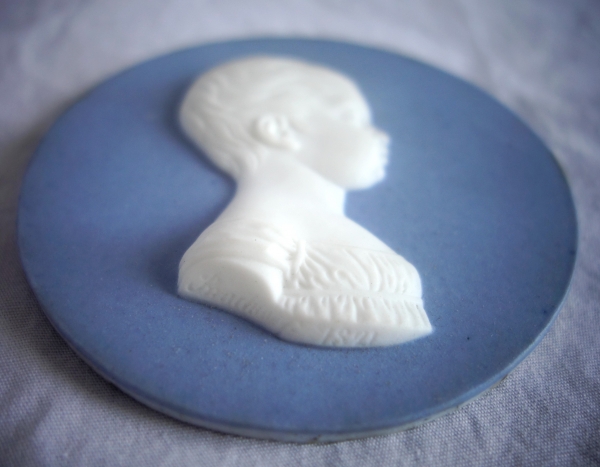 Sevres : miniature portrait of Duc de Bordeaux, biscuit in the manner of Wedgwood