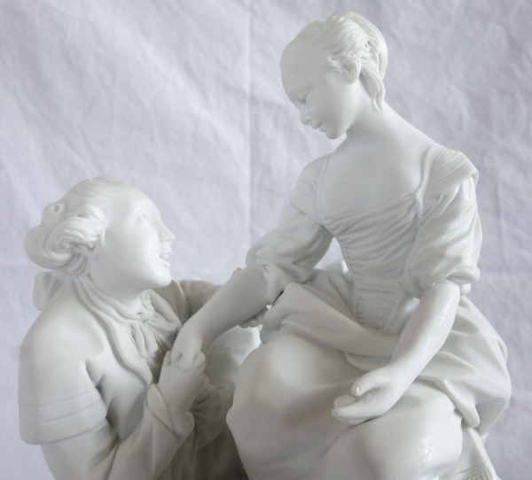 Sèvres : scène galante du XVIIIe siècle - allégorie du mariage, paire de groupes en biscuit - signés