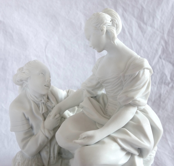 Sèvres : scène galante du XVIIIe siècle - allégorie du mariage, paire de groupes en biscuit - signés