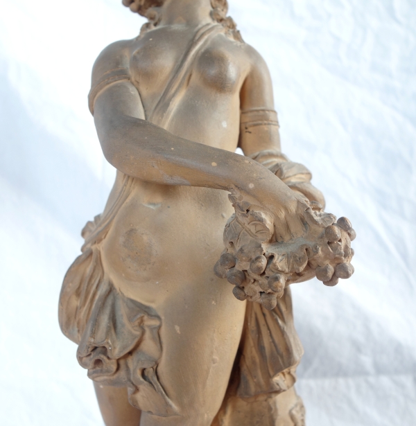 Paire de statues néoclassiques en terre cuite : Faune et Bacchante d'après Clodion