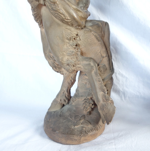 Paire de statues néoclassiques en terre cuite : Faune et Bacchante d'après Clodion