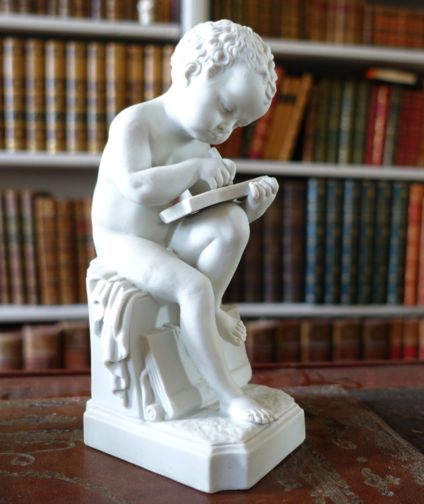 Putto en biscuit de porcelaine, allégorie de l'écriture d'après Canova - Manufacture Samson