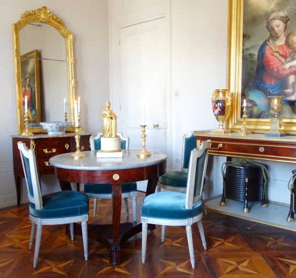 Marie-Antoinette wearing her coronation clothes, ormolu and white marble