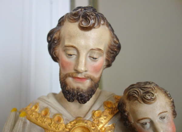 Grande statue de dévotion ou chapelle : Saint Joseph et l'Enfant Jésus - plâtre polychrome doré