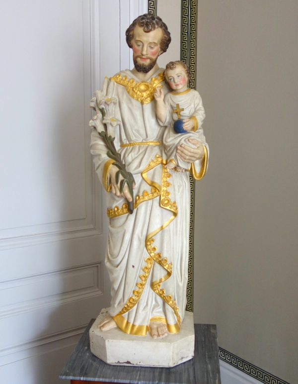 Grande statue de dévotion ou chapelle : Saint Joseph et l'Enfant Jésus - plâtre polychrome doré