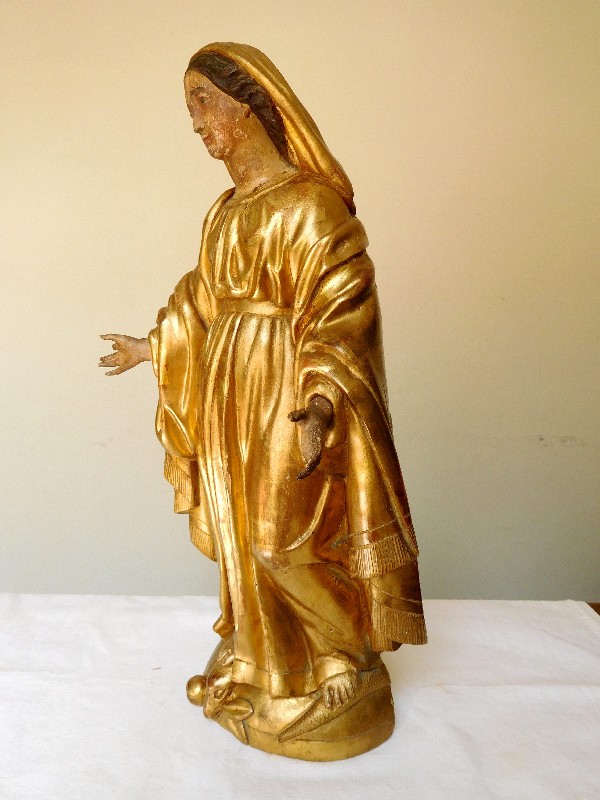 Statue de la Vierge Marie en bois doré d'époque XVIIIe Siècle