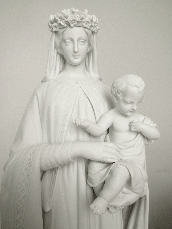 Tall porcelain biscuit statue : Virgin Mary and Child - France circa 1860