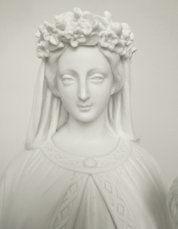 Tall porcelain biscuit statue : Virgin Mary and Child - France circa 1860