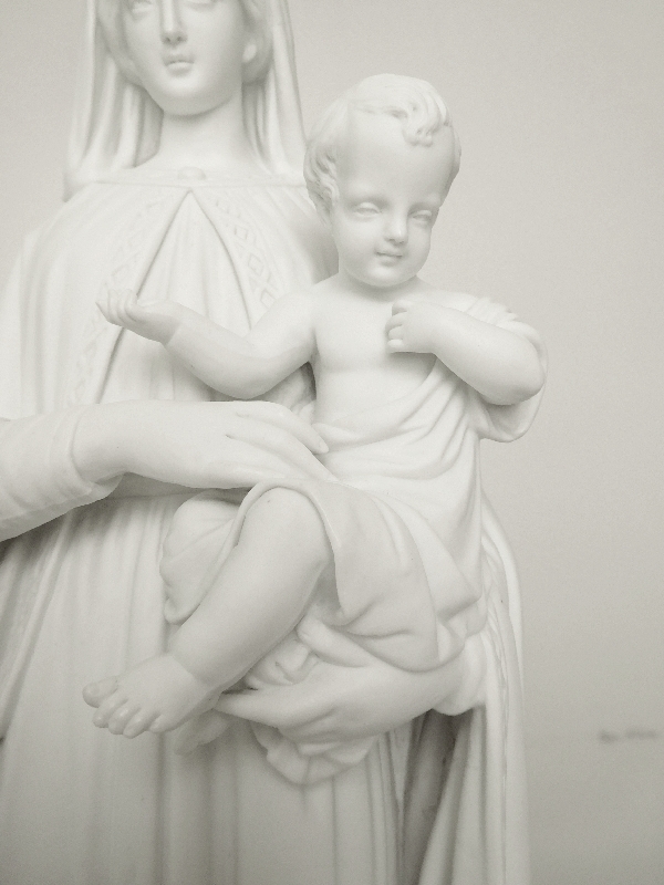 Tall porcelain biscuit statue : Virgin Mary and Child - France circa 1860