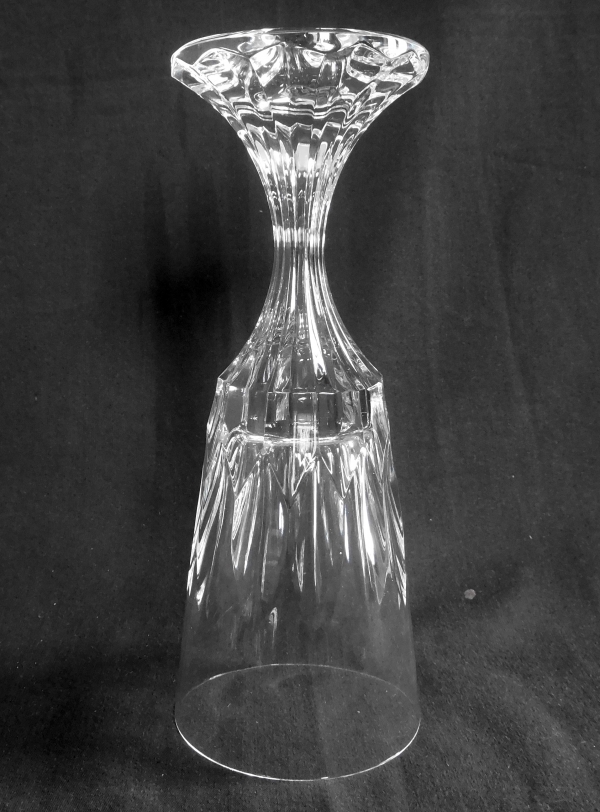 Baccarat crystal water glass, d'Assas pattern - 18cm - signed