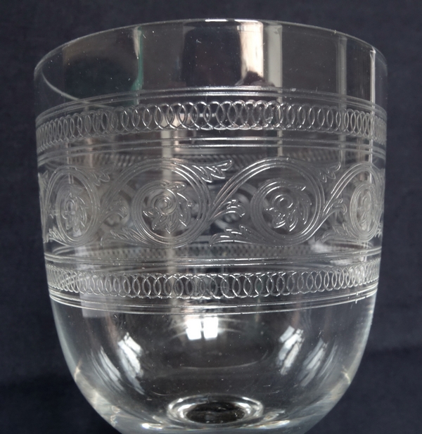 Baccarat crystal liquor glass, Athenian engraved pattern - 8.2cm