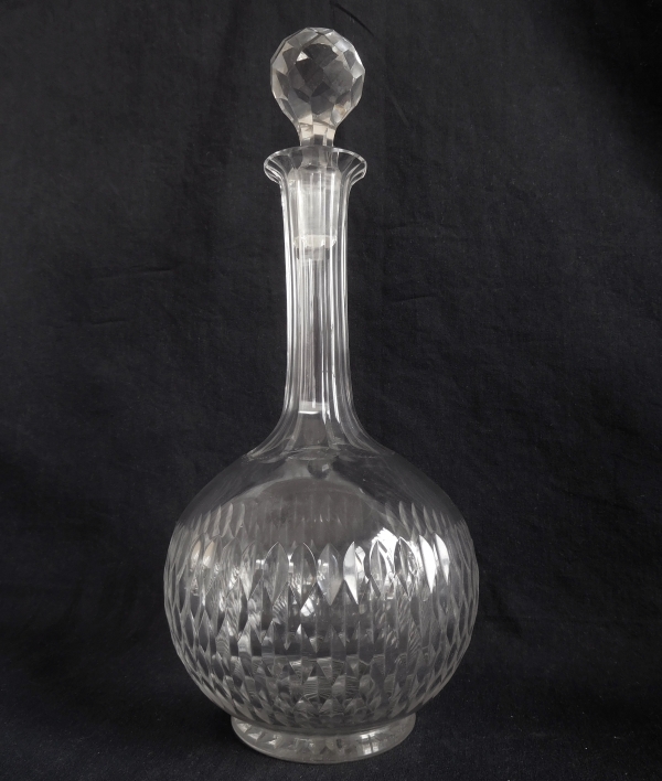 Baccarat crystal wine decanter, richly cut crystal, late 19th century - 27,5cm