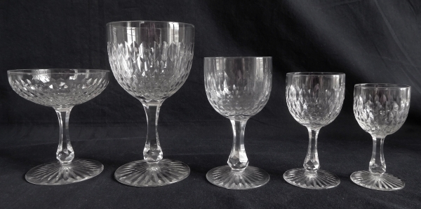 Baccarat crystal wine glass, richly cut crystal, late 19th century - 12.5cm