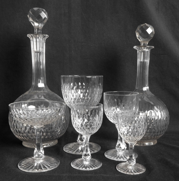 Baccarat crystal wine glass, richly cut crystal, late 19th century - 12.5cm