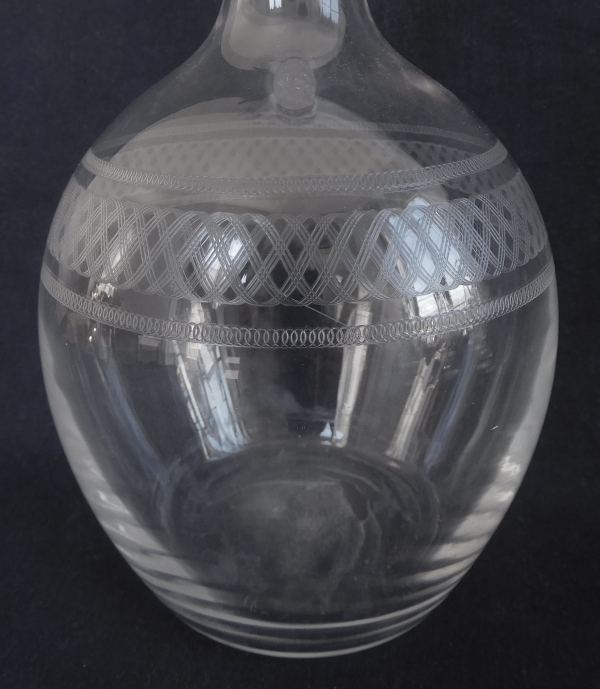 Baccarat crystal wine decanter / port bottle, engraved crystal pattern 1423 - 29.5cm