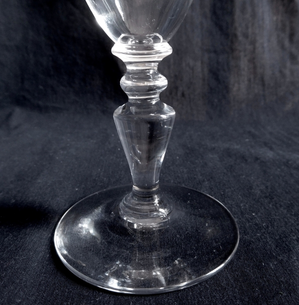 Baccarat crystal champagne flute, engraved crystal pattern 1423 - 14.5cm