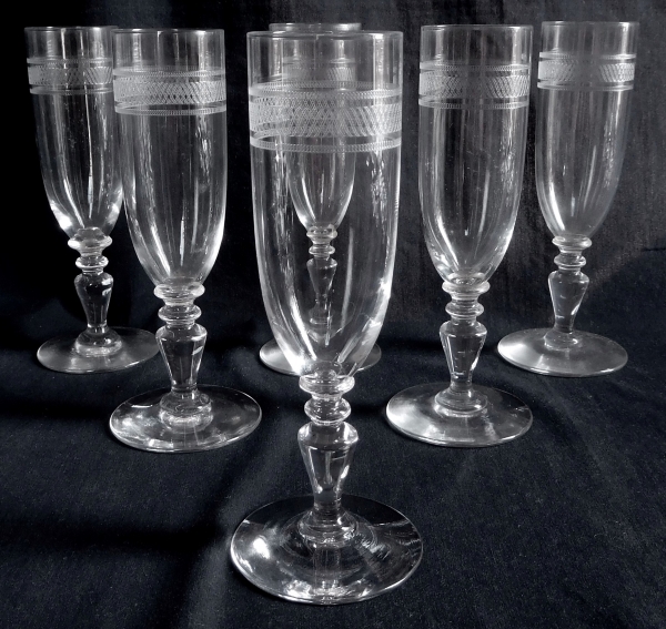 Baccarat crystal champagne flute, engraved crystal pattern 1423 - 14.5cm