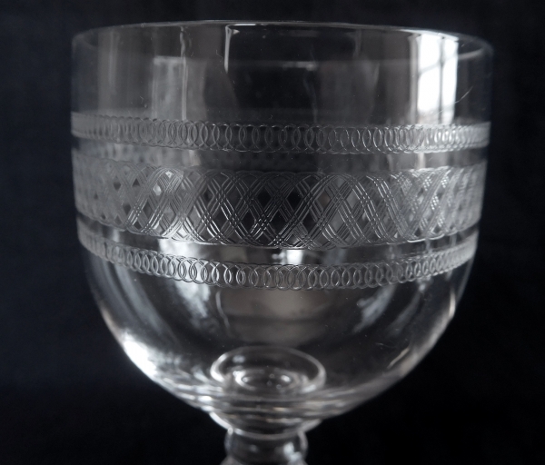 Baccarat crystal water glass, engraved crystal pattern 1423 - 14.5cm