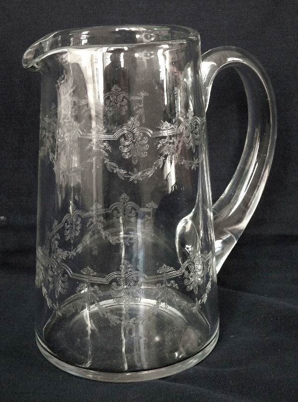 Carafe à eau / pichet / broc en cristal de Baccarat, modèle Beauharnais