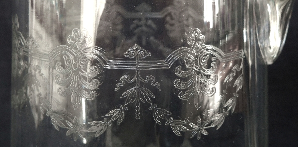 Carafe à eau / pichet / broc en cristal de Baccarat, modèle Beauharnais